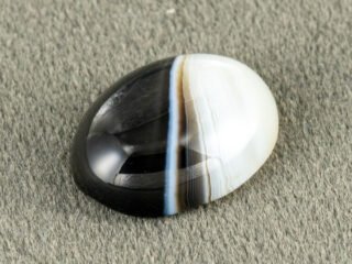 Natural Sulemani Hakik 8.31 Carat Agate Stone primary side-angle view