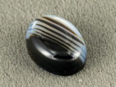 Natural Sulemani Hakik Agate Stone 8.37 Carat side profile cabochon