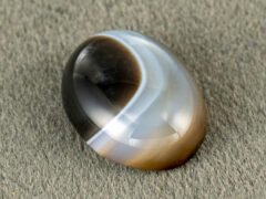 Natural Sulemani Hakik Agate Stone 9.12 Carat side profile