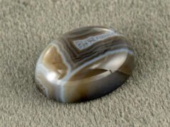 Natural Sulemani Hakik Agate Stone 9.57 Carat edge profile one