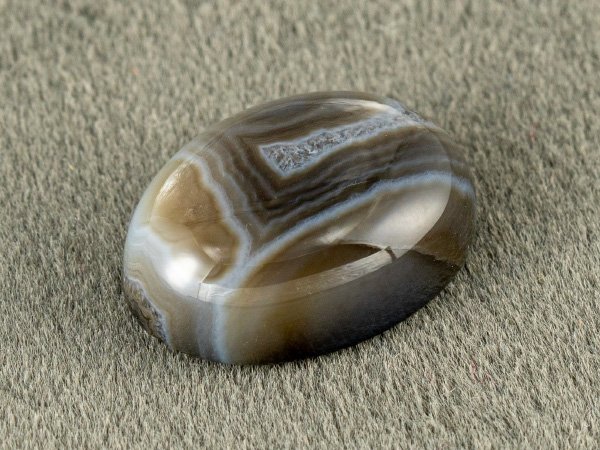Natural Sulemani Hakik Agate Stone 9.57 Carat edge profile one