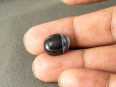 Natural Sulemani Hakik Agate Stone 9.58 Carat in-hand scale