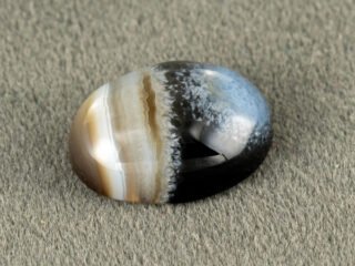 Natural Sulemani Hakik 9.61 Carat Agate Stone main display view with natural banding