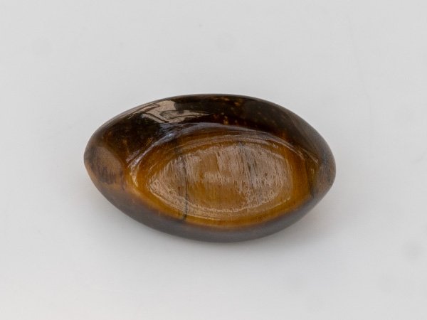 natural tiger eye stone 4.93 carat eye shape back view