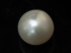Cultured Pearl Moti 10.91 carat top view creamish white round shape