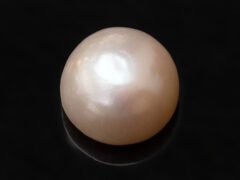 Cultured Pearl Moti 4.25 carat top view creamish white round shape