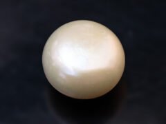 Cultured Pearl Moti 4.86 carat back view rounded shape