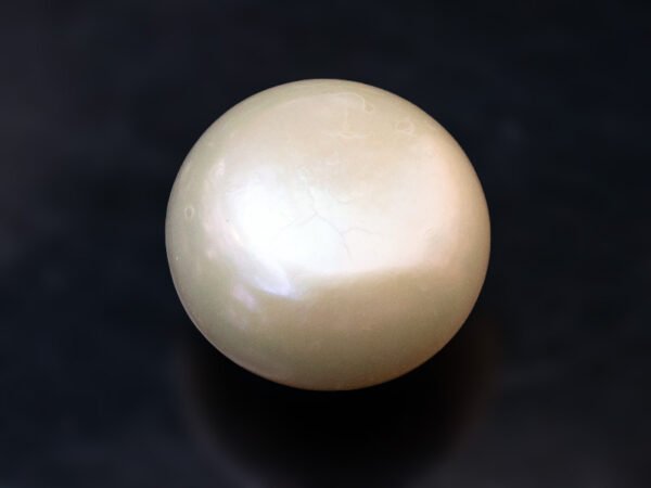 Cultured Pearl Moti 4.86 carat back view rounded shape