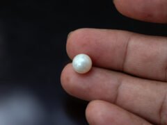 Cultured Pearl Moti 4.95 carat in hand actual size