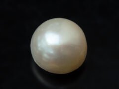 Cultured Pearl Moti 4.96 carat top view creamish white round shape