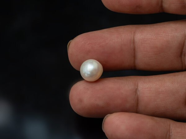 Cultured Pearl Moti 4.96 carat in hand actual size