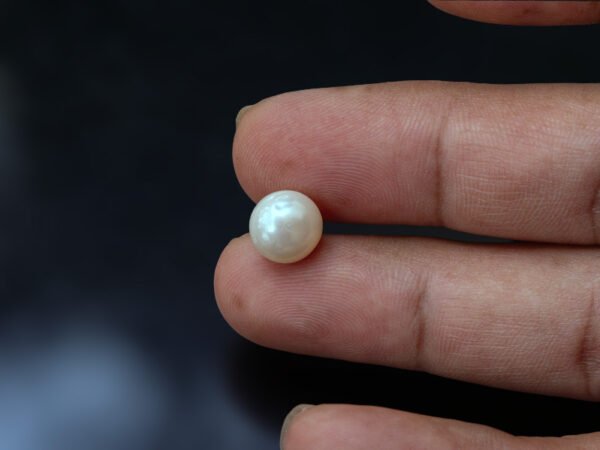 Cultured Pearl Moti 5.03 carat in hand actual size