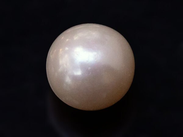 Cultured Pearl Moti 5.25 carat back view rounded shape