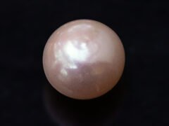 Cultured Pearl Moti 5.28 carat top view creamish white round shape