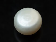Cultured Pearl Moti 5.63 carat back view rounded shape