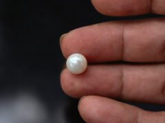 Cultured Pearl Moti 5.63 carat in hand actual size