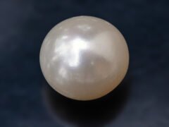 Cultured Pearl Moti 5.80 carat top view creamish white round shape