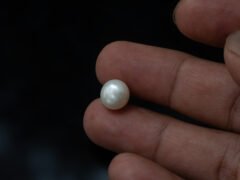Cultured Pearl Moti 6.20 carat in hand actual size