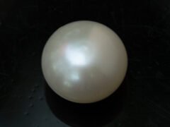 Cultured Pearl Moti 8.32 carat back view rounded surface