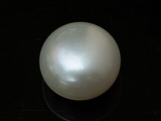 Cultured Pearl Moti 8.41 carat top view creamish white round shape
