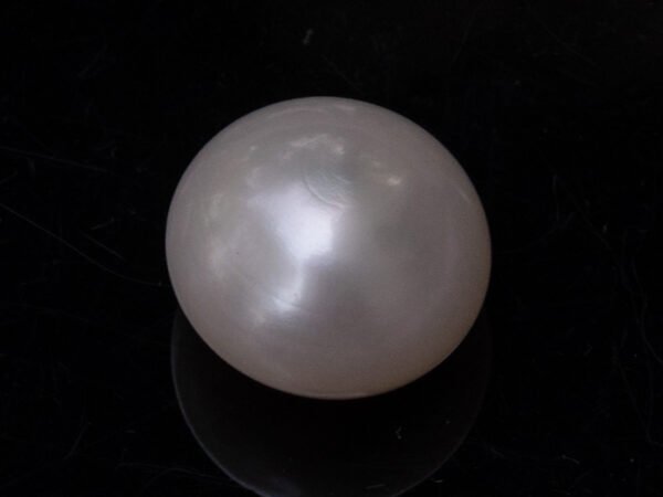 Cultured Pearl Moti 8.42 carat top view creamish white round shape SKU RG-PEARL-B1-8.42-11.6x8.9
