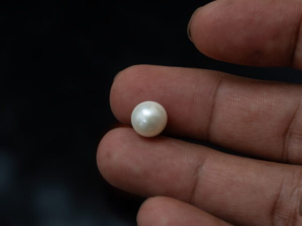 Cultured Pearl Moti 8.50 carat in hand actual size
