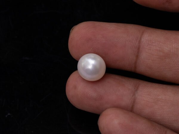 Cultured Pearl Moti 8.56 carat in-hand actual size SKU RG-PEARL-B1-8.56-12x8