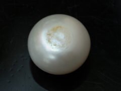Cultured Pearl Moti 8.57 carat back view rounded surface
