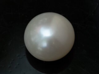 Cultured Pearl Moti 8.57 carat top view creamish white round shape