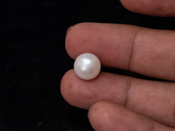 Cultured Pearl Moti 8.60 carat in-hand actual size SKU RG-PEARL-B1-8.60-11x9