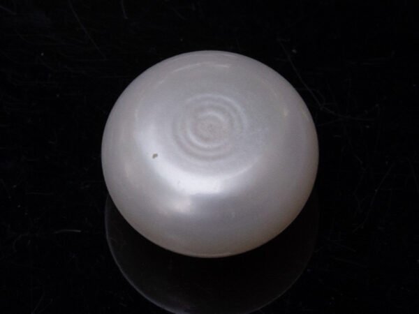 Cultured Pearl Moti 8.70 carat back view rounded surface SKU RG-PEARL-B1-8.70-12x7