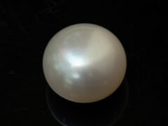 Cultured Pearl Moti 8.83 carat top view creamish white round shape
