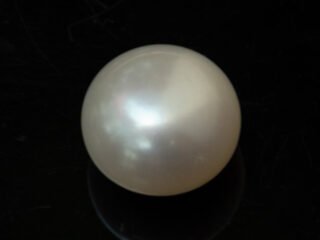 Cultured Pearl Moti 8.83 carat top view creamish white round shape