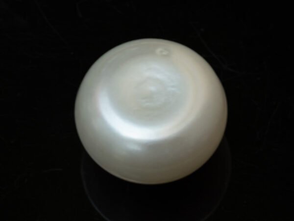 Cultured Pearl Moti 8.99 carat back view rounded surface