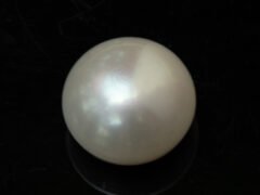 Cultured Pearl Moti 8.99 carat top view creamish white round shape