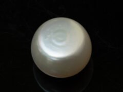 Cultured Pearl Moti 9.00 carat back view rounded surface