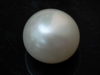 Cultured Pearl Moti 9.00 carat top view creamish white round shape