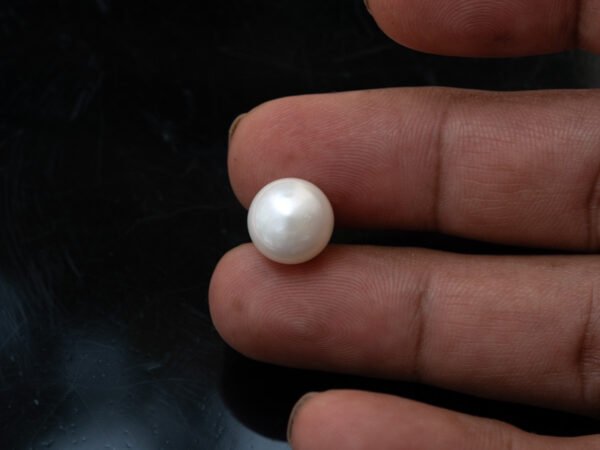 Cultured Pearl Moti 9.00 carat in hand actual size