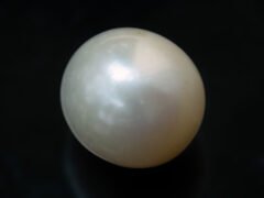 Cultured Pearl Moti 9.08 carat back view rounded shape