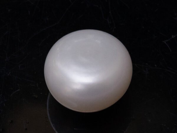 Cultured Pearl Moti 9.24 carat back view rounded surface SKU RG-PEARL-B1-9.24-11.7x8.9