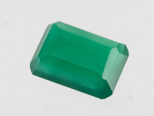 certified-natural-green-onyx-stone-3-81-carat-4-19-ratti-33-back-view