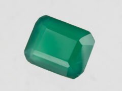 certified-natural-green-onyx-stone-3-82-carat-4-20-ratti-39-side-view