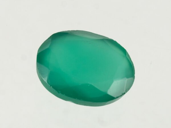 certified-natural-green-onyx-stone-3-90-carat-4-29-ratti-57-side-view