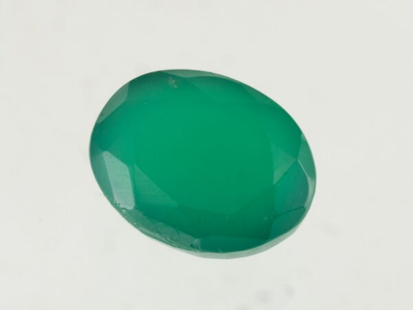 certified-natural-green-onyx-stone-4-07-carat-4-47-ratti-49-top-view