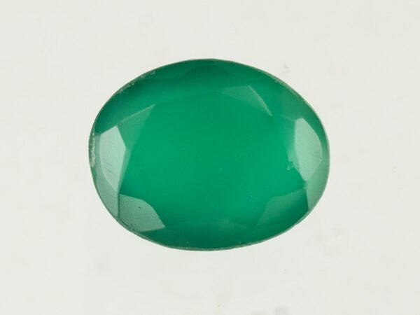 certified-natural-green-onyx-stone-4-16-carat-4-57-ratti-52-top-view