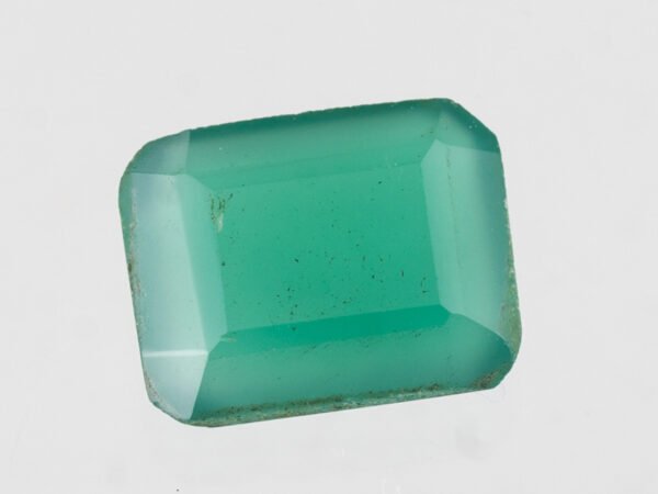 certified-natural-green-onyx-stone-4-35-carat-4-78-ratti-23-top-view