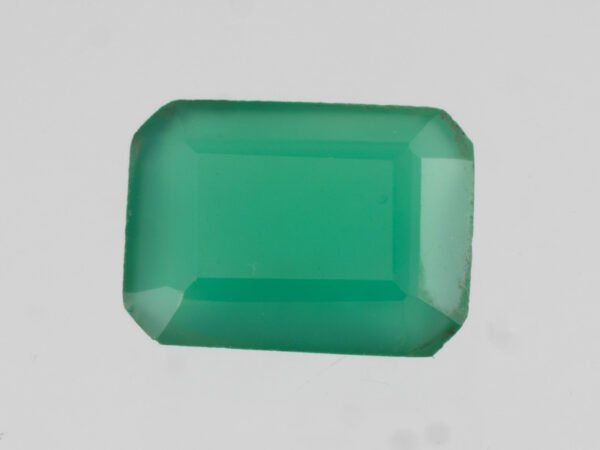 Green Onyx Stone Onex 4.53 carat actual size octagon cut