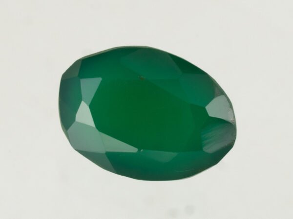 certified-natural-green-onyx-stone-4-57-carat-5-02-ratti-46-top-view