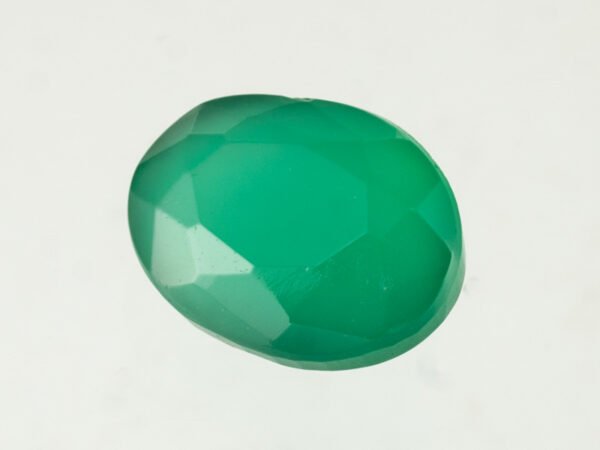certified-natural-green-onyx-stone-4-63-carat-5-09-ratti-51-side-view