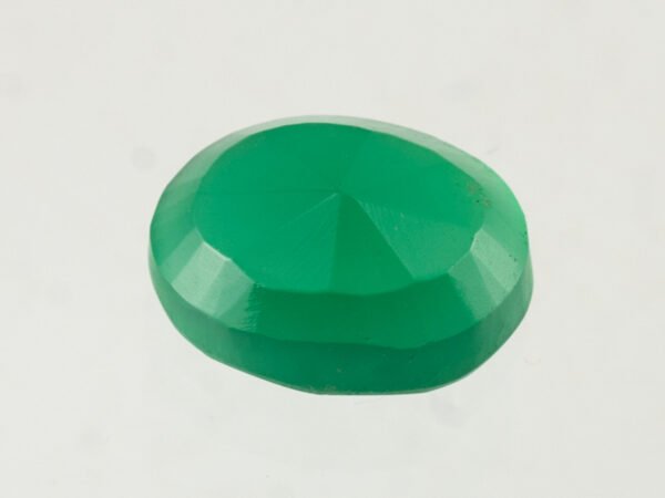 certified-natural-green-onyx-stone-4-67-carat-5-13-ratti-53-back-view